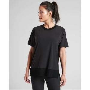 Athleta Zephyr Tee
